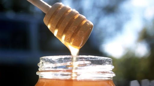 10 Health Benefits of Raw Local Saskatchewan Honey - Kitako